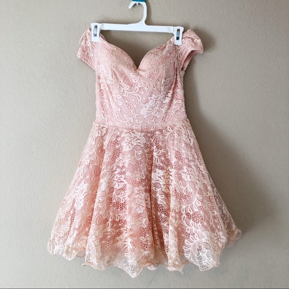 Windsor pink lace dress💗 - Picture 1 of 7